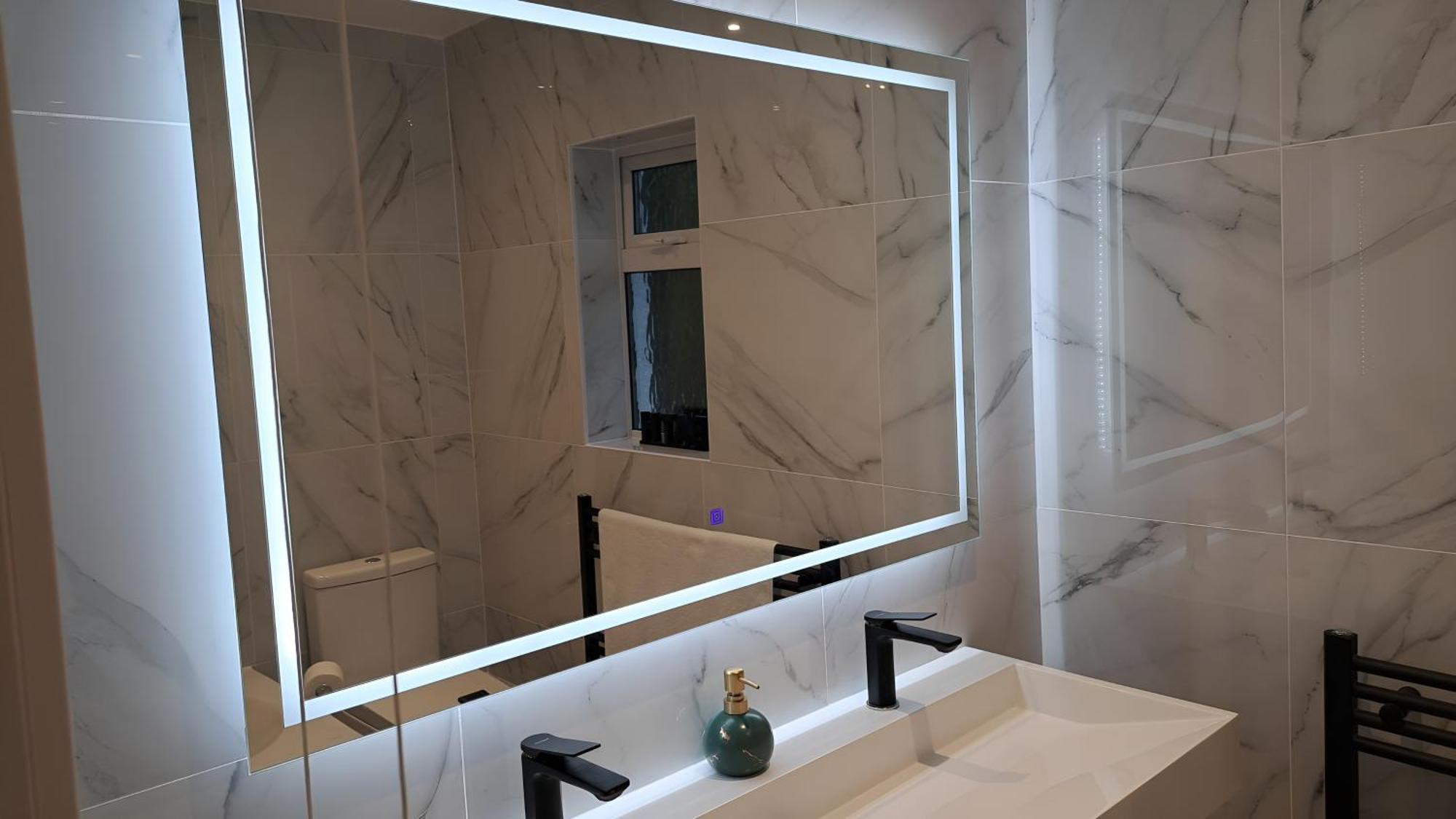 Beautiful 5 Bedroom Bungalow, Sleeps 7, In Calne Kültér fotó